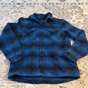 Vans Blue and Black Plaid Button-Up heavy plaid shirt jacket size medium